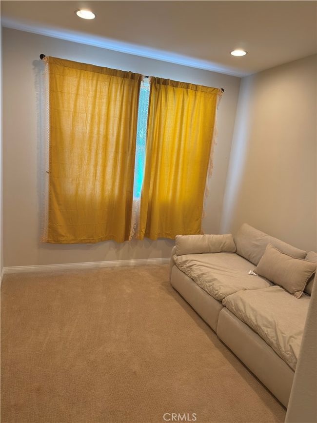 176 E Commercial St, Condo with 3 bedrooms, 3 bathrooms and 2 parking in San Dimas CA | Image 12