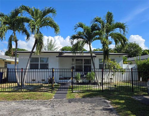 2247 Jackson St, Hollywood, FL, 33020-4919 | Card Image