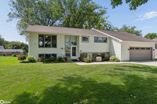 1703 1st Ave N, Clear Lake, IA, 50428-3602 | Card Image