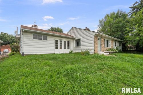 816 Spalding Blvd, Davenport, IA, 52804-1932 | Card Image