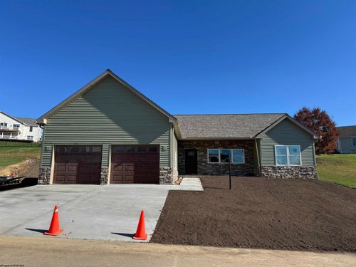 504 Watson Dr, Maidsville, WV, 26541-8192 | Card Image