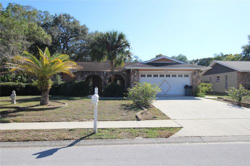 2848 Rustic Oaks Dr, PALM HARBOR, FL, 34684-3247 | Card Image