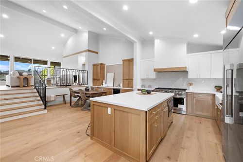 16 Morning Glory, Irvine, CA, 92603-3714 | Card Image