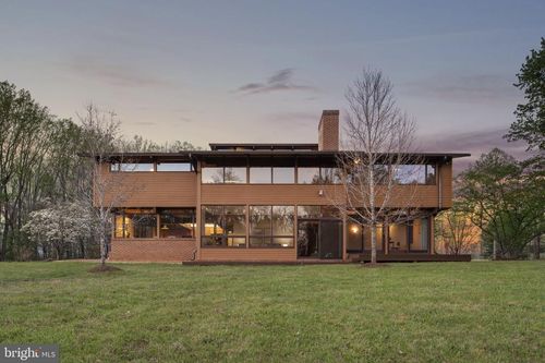 219 Tiger Valley Rd, WASHINGTON, VA, 22747-1939 | Card Image