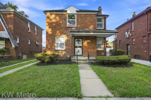 16141 Manor St, Detroit, MI, 48221-2858 | Card Image