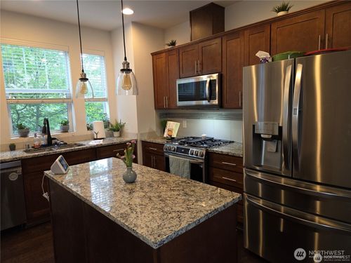 11004 20th Dr Se, Everett, WA, 98208-5241 | Card Image