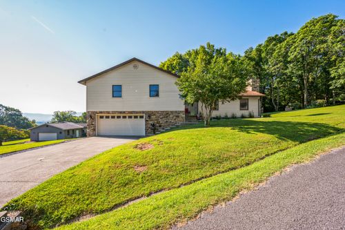401 Edgewood Trl, Newport, TN, 37821-7329 | Card Image