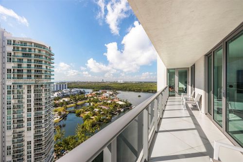 4-2202-300 Sunny Isles Blvd, Sunny Isles Beach, FL, 33160 | Card Image