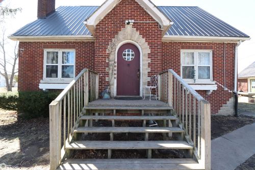 2510 Washington St, Columbus City, IA, 52737-9100 | Card Image