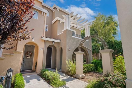 1810 Hillebrant Pl, Santa Clara, CA, 95050 | Card Image