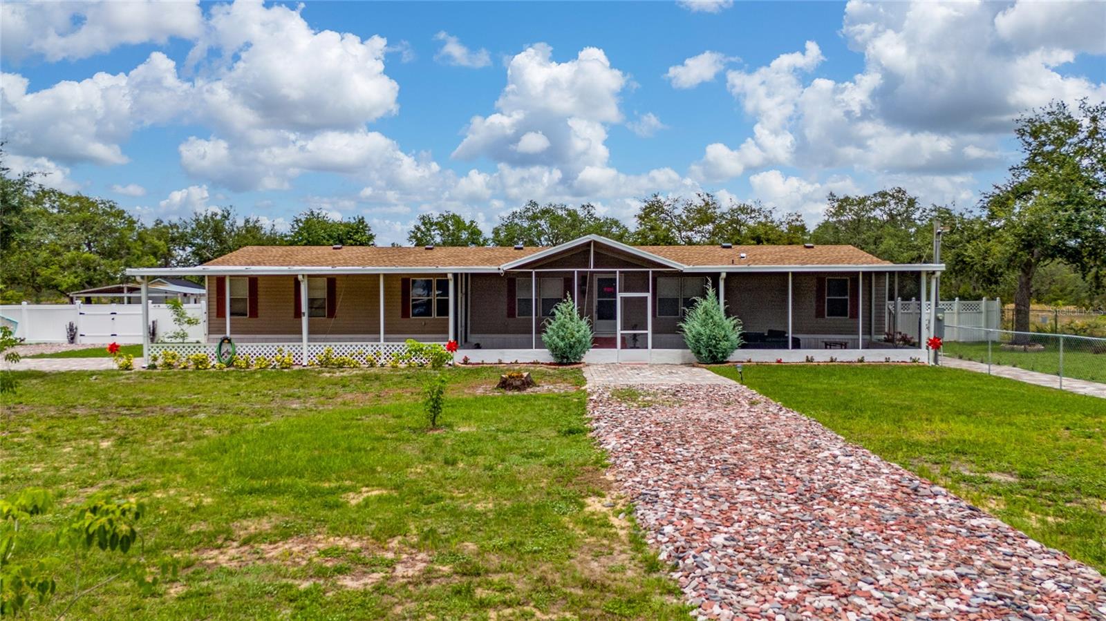 Residential in LAKE WALES