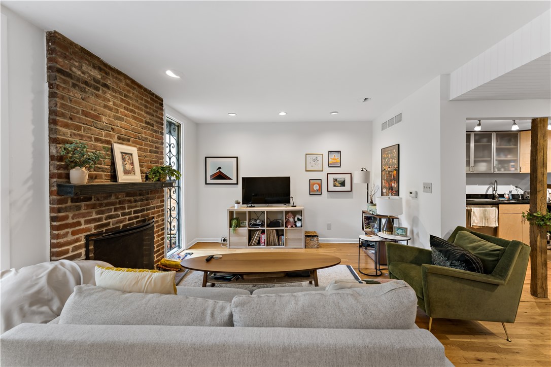 Residential in Shadyside 5