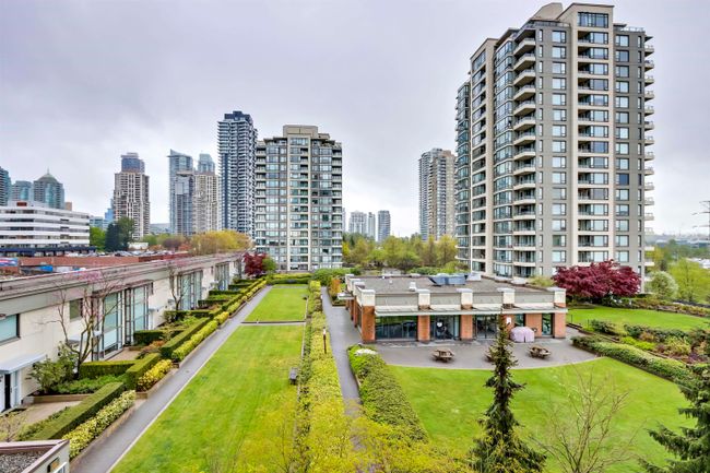 605 - 4118 Dawson Street, Condo with 1 bedrooms, 1 bathrooms and 1 parking in Burnaby BC | Image 11