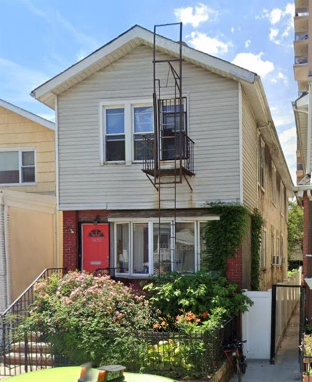 3050 BRIGHTON 7TH St  