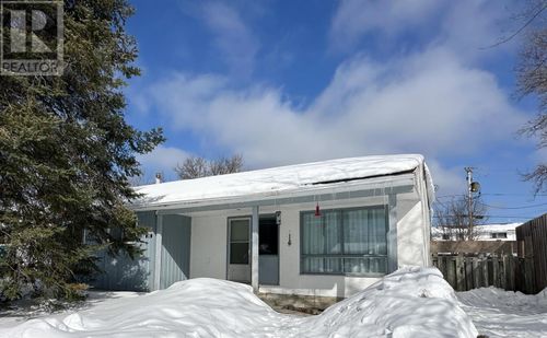 20 Poplar Ave, Ear Falls, ON, P0V1T0 | Card Image