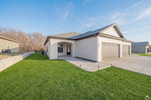 1723 Kenneth Dr, Junction City, KS, 66441 | Card Image