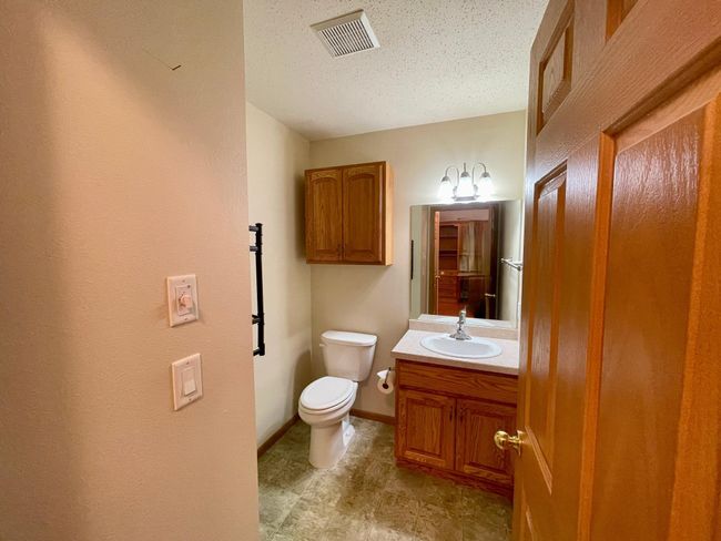 Main Level 1/2 Bath.jpeg | Image 13