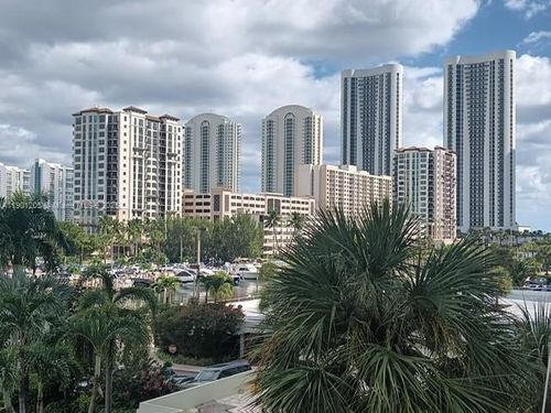 apt-321-500 Bayview Dr, Sunny Isles Beach, FL, 33160-4748 | Card Image