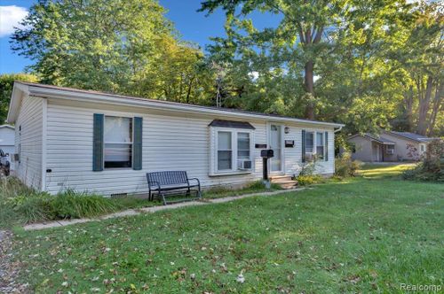 6210 Marlette Street, Marlette, MI, 48453 | Card Image