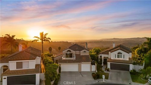 48 Santa Clara, San Clemente, CA, 92672-9415 | Card Image