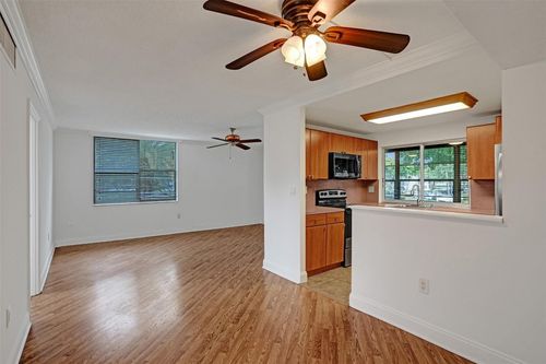201-9351 Lime Bay Blvd, Tamarac, FL, 33321-3435 | Card Image