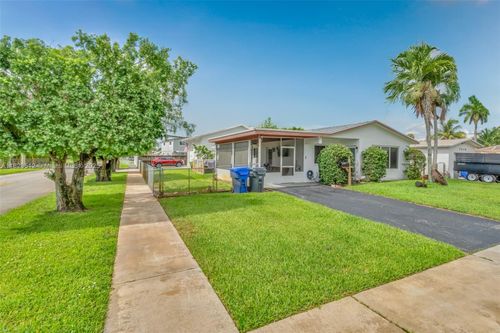 7500 Polk St, Hollywood, FL, 33024-7020 | Card Image