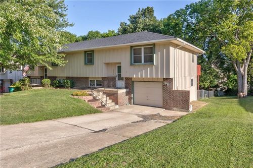 13304 W 89th Ter, Lenexa, KS, 66215-3410 | Card Image
