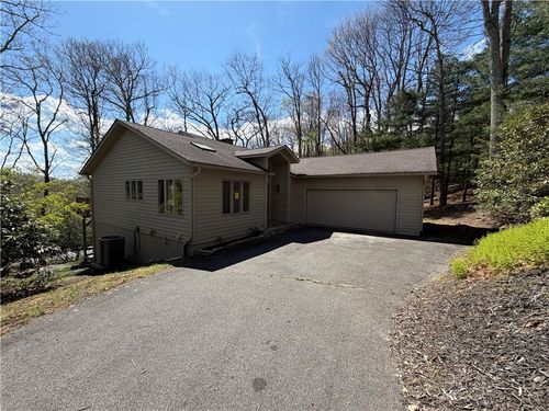 178 Sorrento Park Dr, Blowing Rock, NC, 28605-9412 | Card Image