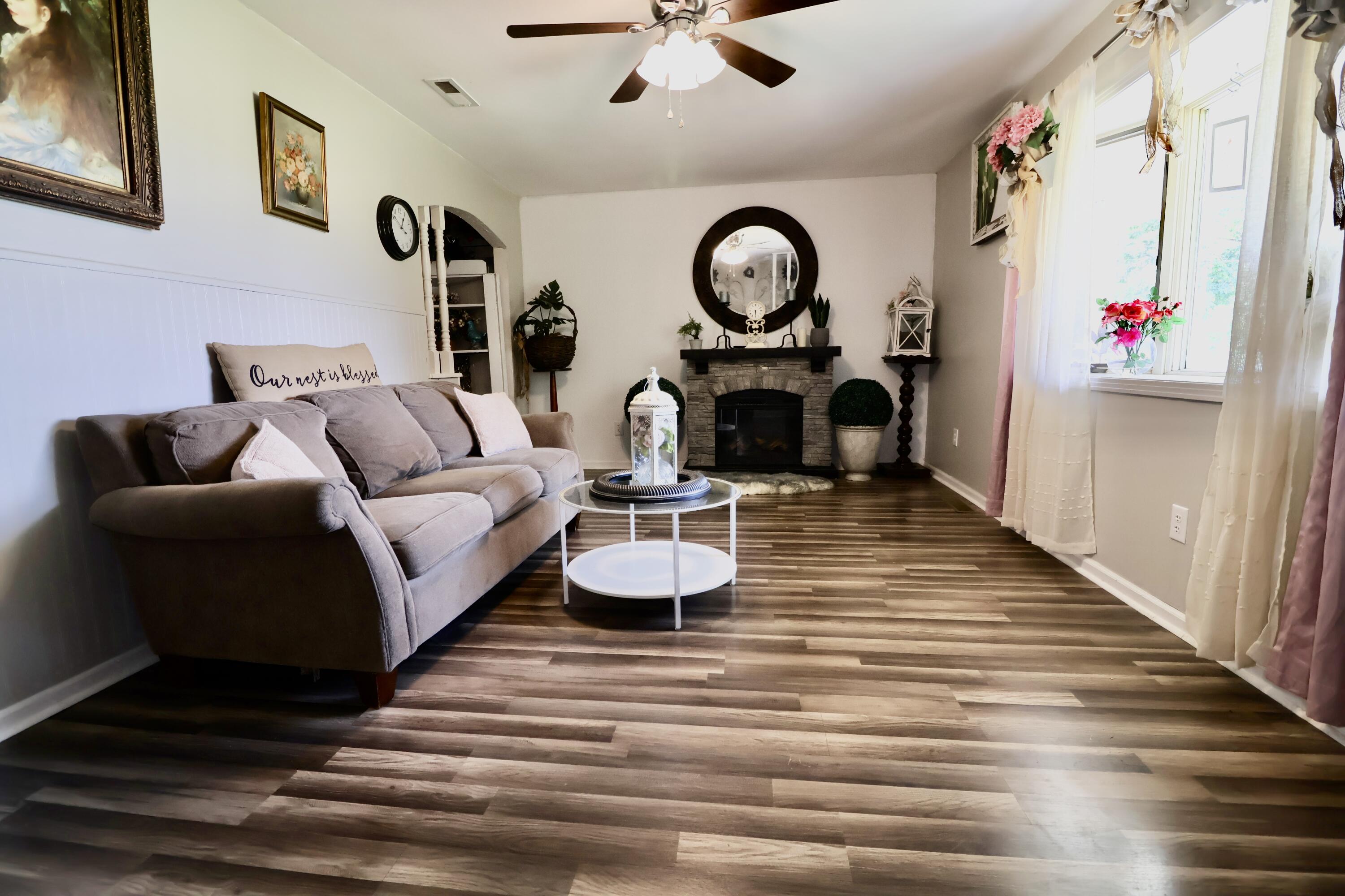 Residential in Dexter 4