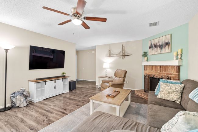 2617 S Wavecrest Ct, House other with 3 bedrooms, 2 bathrooms and null parking in Little Elm TX | Image 6