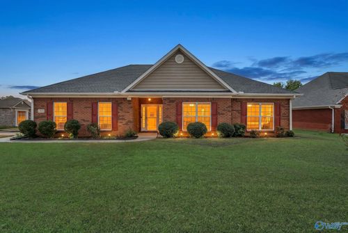 15651 Coach House Ct Nw, Harvest, AL, 35749-7858 | Card Image