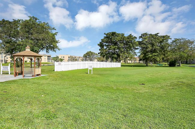 APT-306 - 9020 Sunrise Lakes Blvd, Condo with 2 bedrooms, 2 bathrooms and null parking in Sunrise FL | Image 16