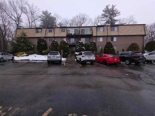 unit-9-15 Silvestri Cir, Derry, NH, 03038-1331 | Card Image