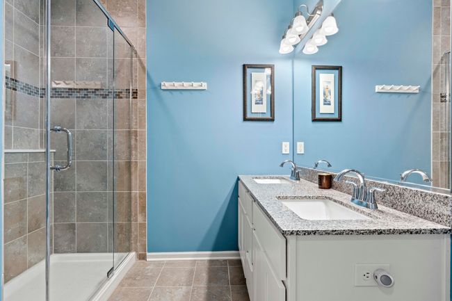 Primary Bathroom | Image 18
