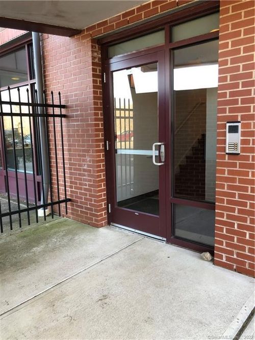 a2-22 Durham Rd, Madison, CT, 06443-6605 | Card Image