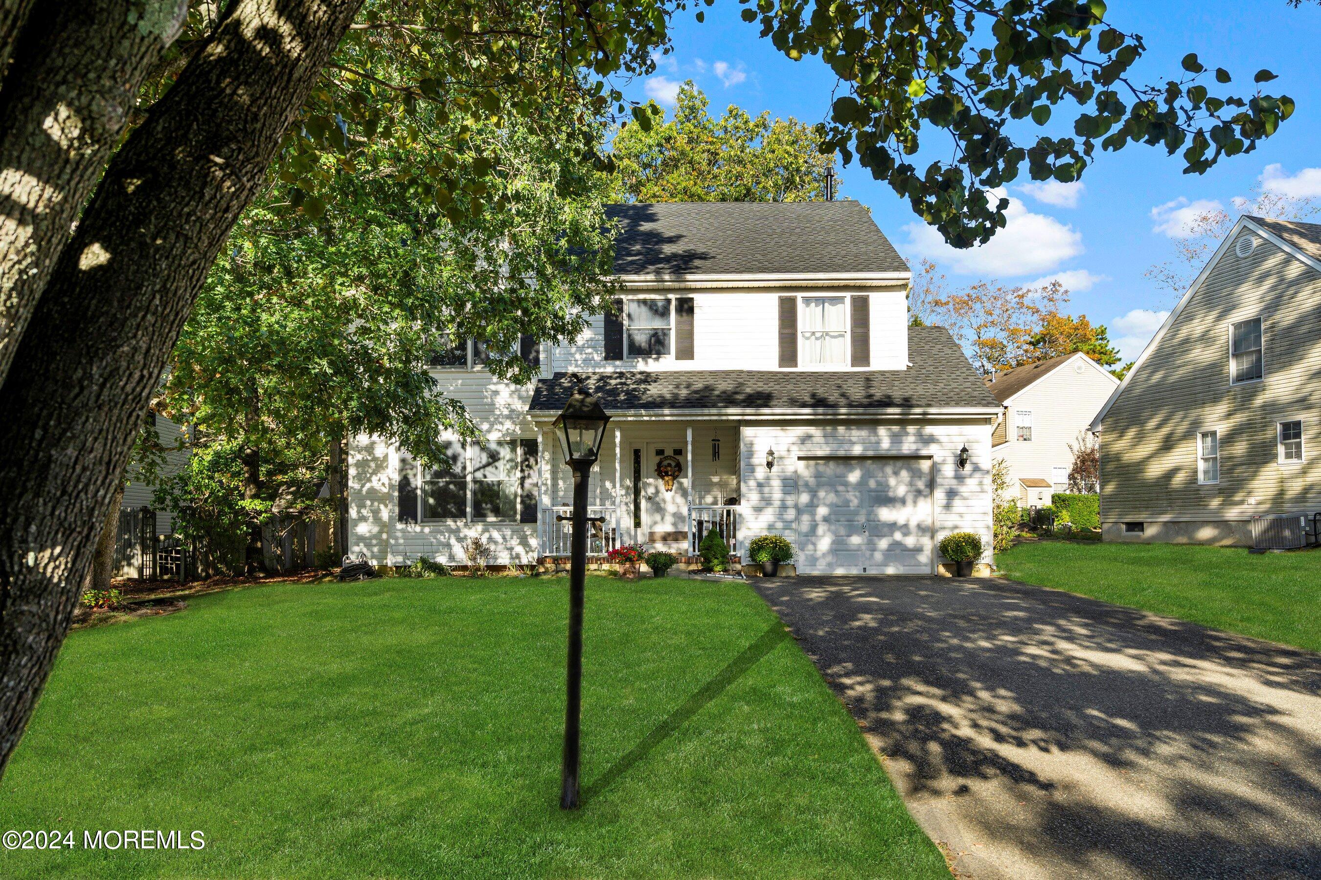 Winding Oak Trl, Manahawkin, NJ 08050