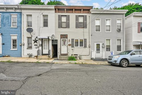 240 N 12th Street, POTTSVILLE, PA, 17901 | Card Image