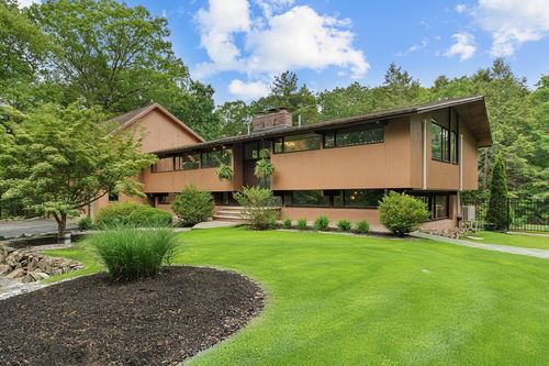 4 Moonpenny Dr, Boxford, MA, 01921-2707 | Card Image