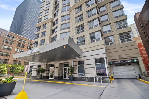 3810-440 N Wabash Ave, Chicago, IL, 60611-7668 | Card Image