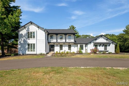 155 Forest Club Dr, Chesterfield, MO, 63005-7111 | Card Image