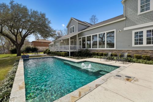 2319 Terminal Loop Rd, Mcqueeney, TX, 78123-3365 | Card Image