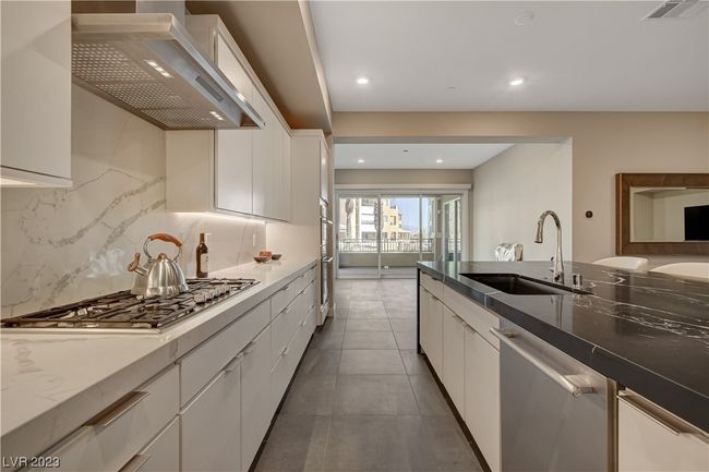 UNIT-201 - 9140 Las Manaitas Ave, Condo with 3 bedrooms, 3 bathrooms and null parking in Las Vegas NV | Image 14