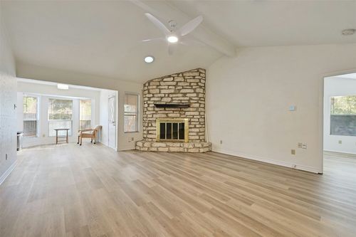 3910 Tamil St, Austin, TX, 78749-2536 | Card Image