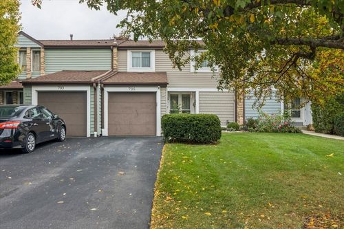 705 Lakeside Circle Dr, Wheeling, IL, 60090-5327 | Card Image