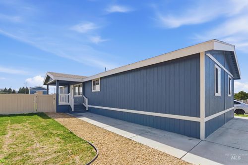 8279 Blue Ridge Ln, Boise, ID, 83716-5758 | Card Image