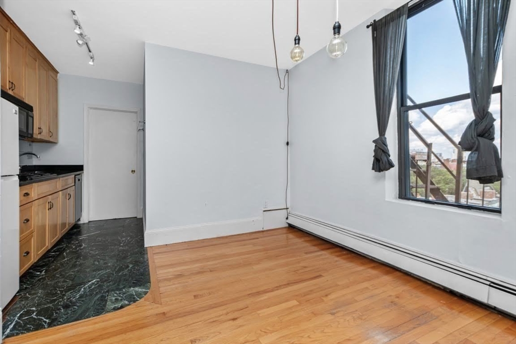 Residential Lease in Boston 4