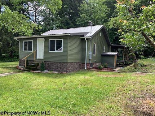 junior-2590 Barbour County Highway, Belington, WV, 26250 | Card Image