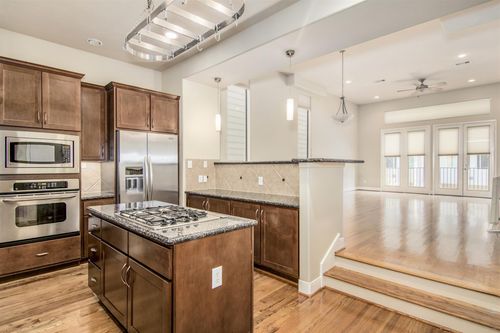 5227 Lillian St, Houston, TX, 77007-5226 | Card Image