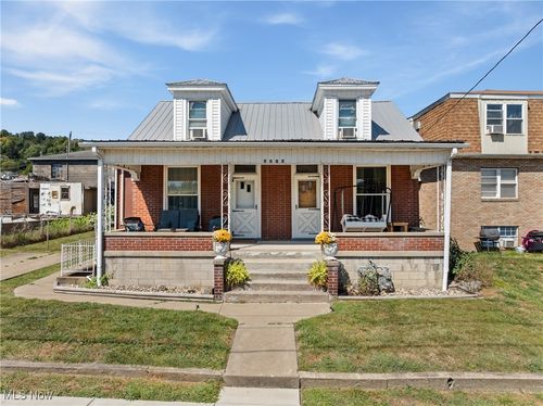 1053 Broadway St, Martins Ferry, OH, 43935-1984 | Card Image