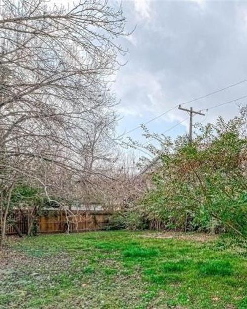 1421-B Adkins Rd, Houston, TX, 77055 | Card Image